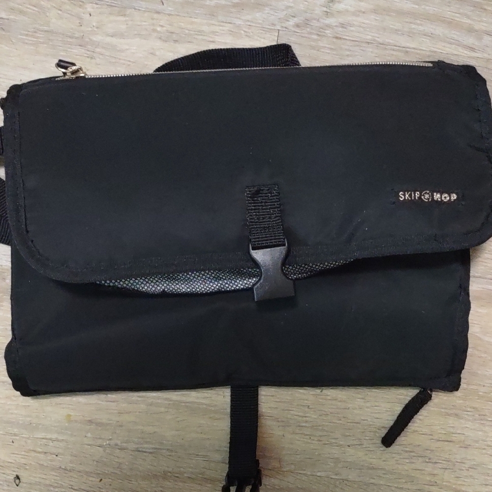 Skip Hop Black Messenger Bag Sleek Minimalist Design